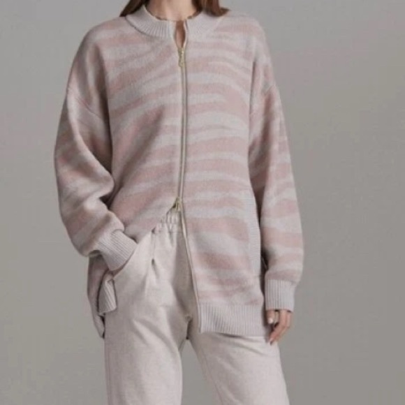 Varley Sweaters - VARLEY Mayberry Pink Blush Gray Zebra Wool Blend Full-Zip Oversized Sweater SZ S
